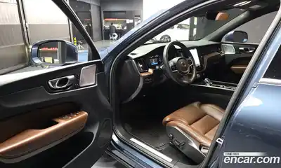 Volvo XC60 2022 2.0 автомат (гидро), миниатюра 10