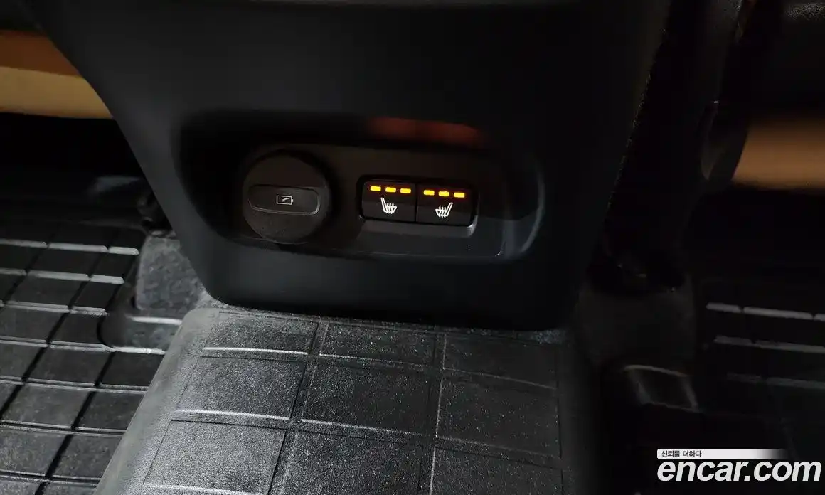 Volvo XC40 2020 2.0 автомат (гидро), фото 17