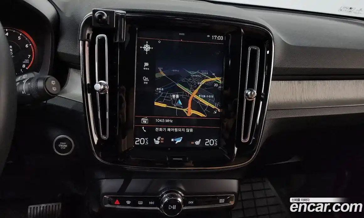 Volvo XC40 2020 2.0 автомат (гидро), фото 18