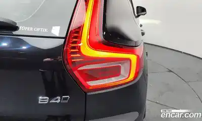 Volvo XC40 2020 2.0 автомат (гидро), миниатюра 8