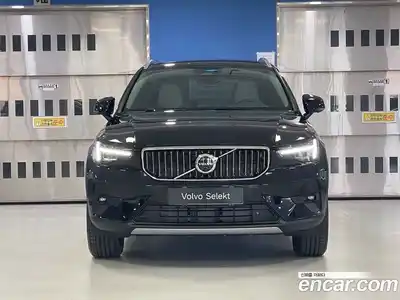 Volvo XC40 2026 2.0 автомат (гидро), миниатюра 3