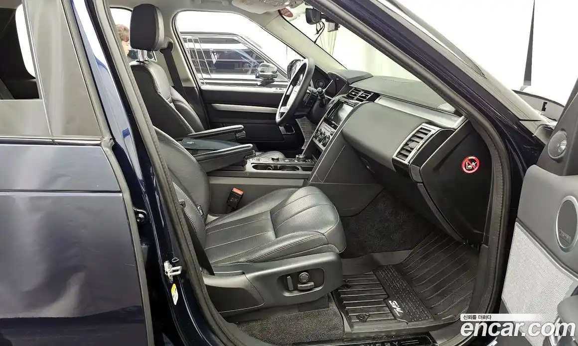Land Rover Discovery 2020 3.0 автомат (гидро), фото 11