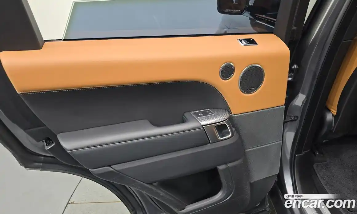 Land Rover Range Rover Sport 2018 3.0 автомат (гидро), фото 15