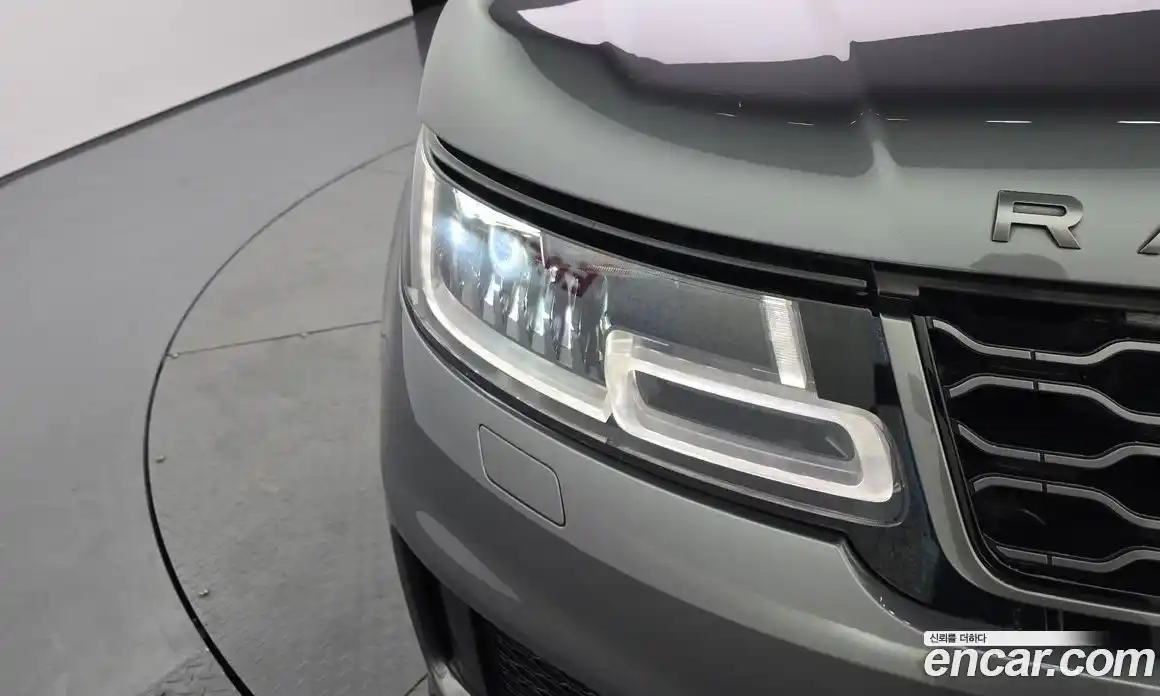Land Rover Range Rover Sport 2018 3.0 автомат (гидро), фото 8