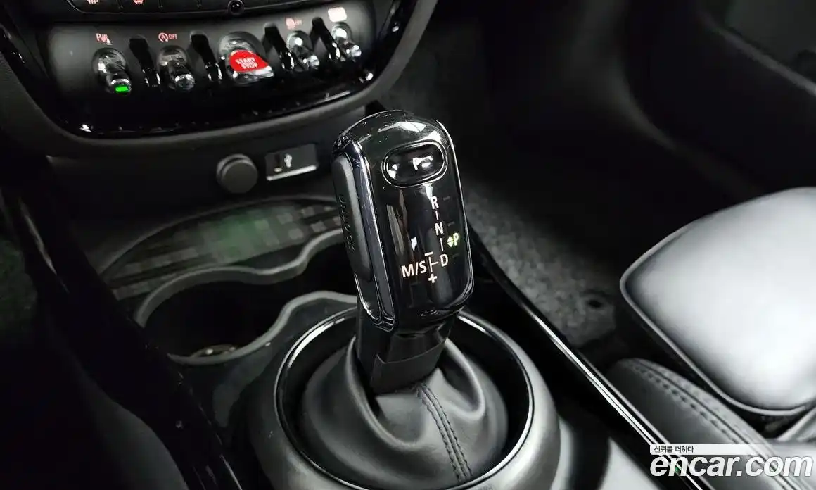 Mini Clubman 2021 2.0 автомат (гидро), фото 11
