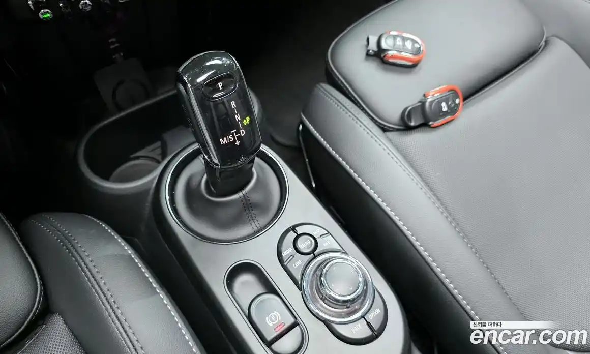 Mini Cooper 2021 2.0 автомат (гидро), фото 12