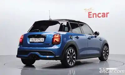 Mini Cooper 2021 2.0 автомат (гидро), миниатюра 2