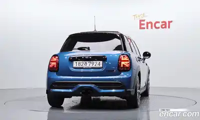 Mini Cooper 2021 2.0 автомат (гидро), миниатюра 4
