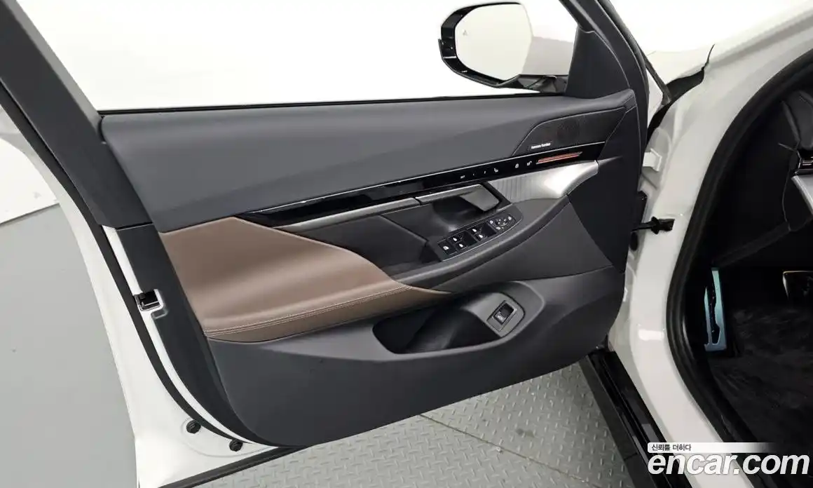 BMW 5 серия 2024 2.0 автомат (гидро), фото 14