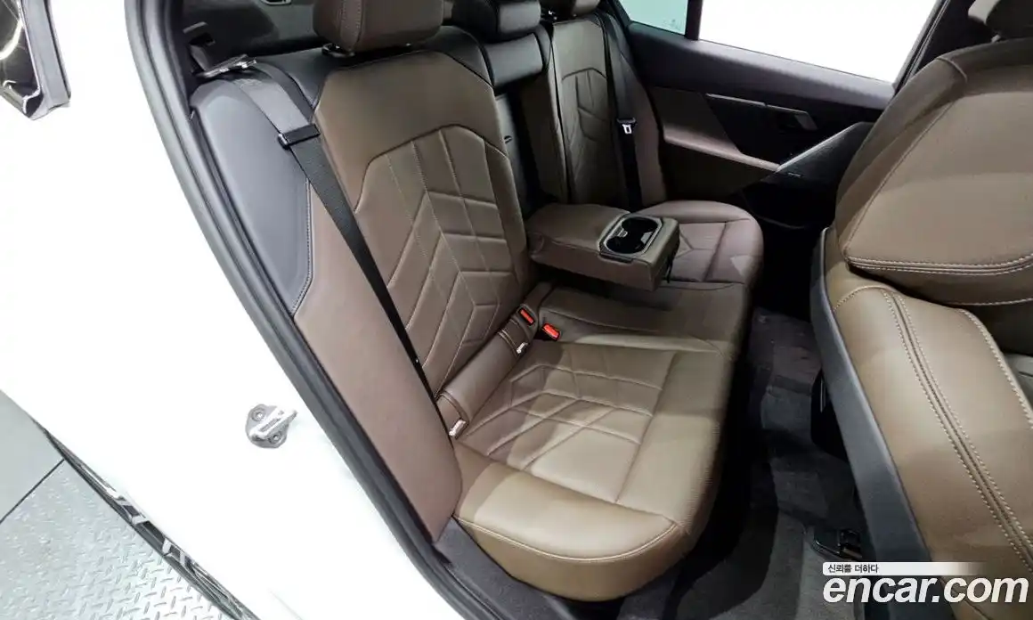 BMW 5 серия 2024 2.0 автомат (гидро), фото 17