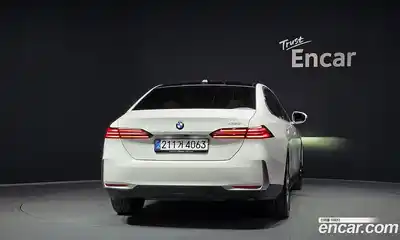 BMW 5 серия 2025 2.0 автомат (гидро), миниатюра 4
