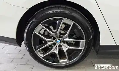 BMW 5 серия 2025 2.0 автомат (гидро), миниатюра 5
