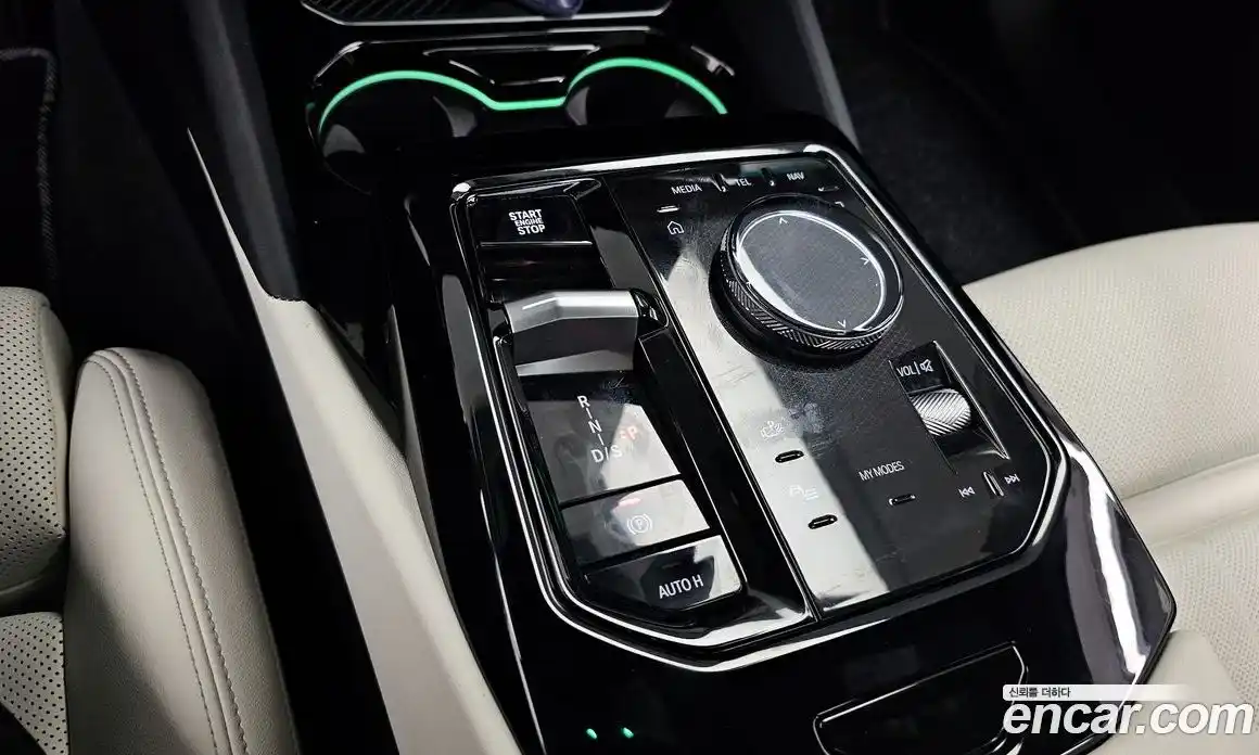 BMW 5 серия 2025 2.0 автомат (гидро), фото 9