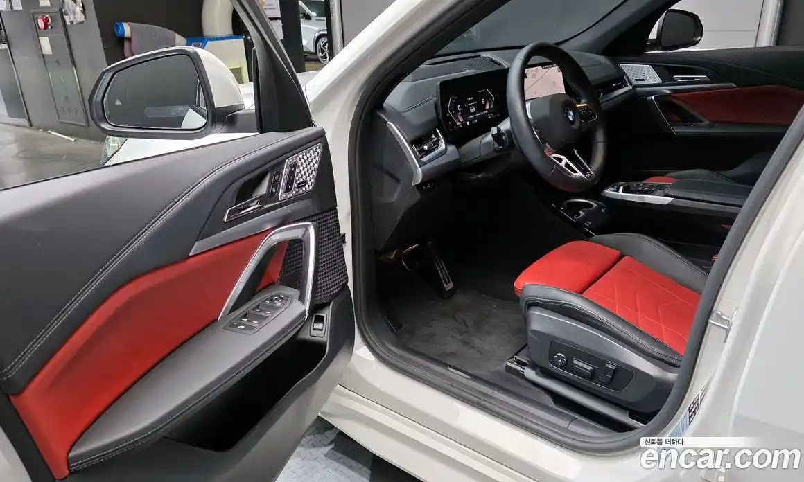 BMW X2 2025 2.0 автомат (гидро), фото 13