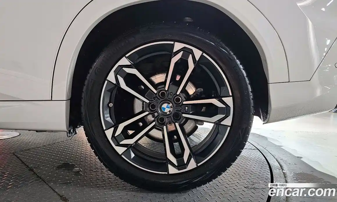 BMW X2 2025 2.0 автомат (гидро), фото 7