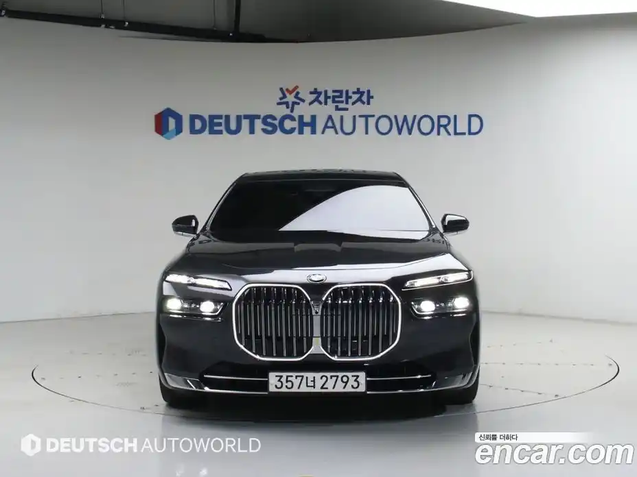 BMW 7 серия 2023 3.0 автомат (гидро), фото 3