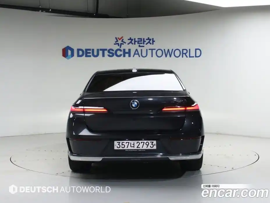 BMW 7 серия 2023 3.0 автомат (гидро), фото 4
