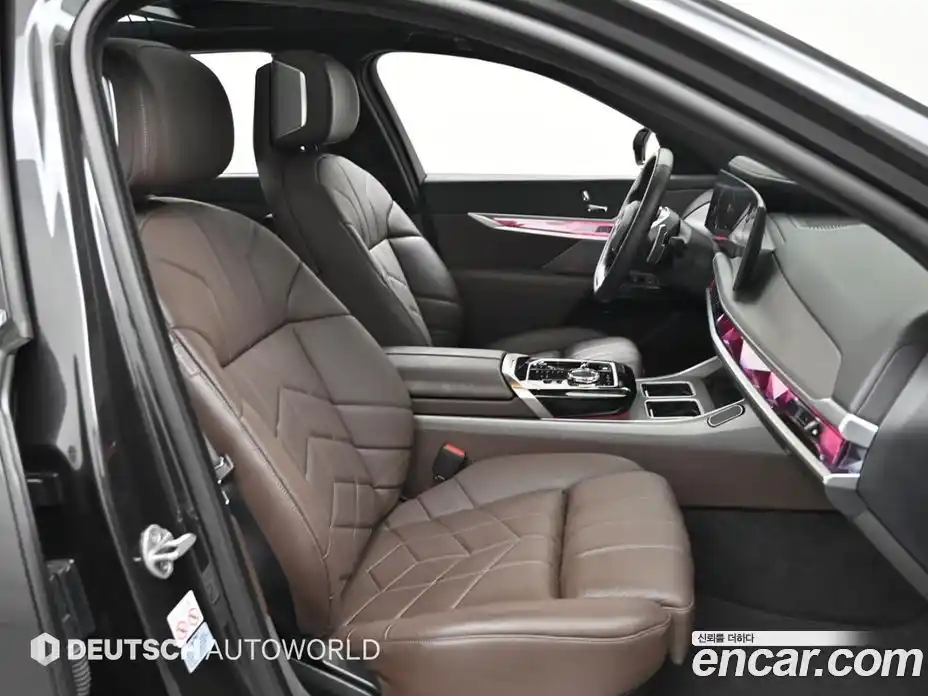 BMW 7 серия 2023 3.0 автомат (гидро), фото 10