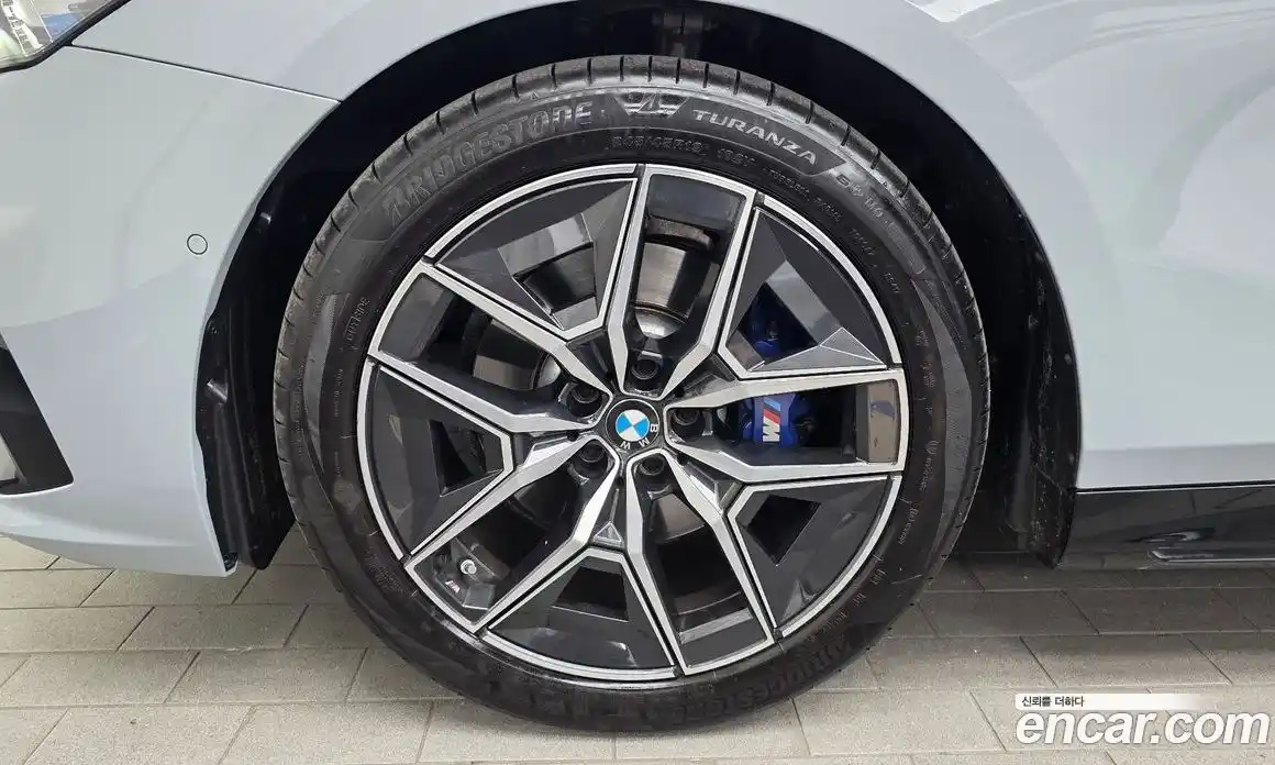 BMW 5 серия 2024 2.0 автомат (гидро), фото 5