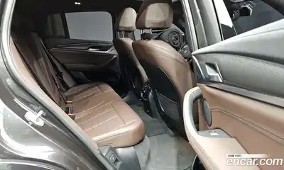 BMW X4 2024 2.0 автомат (гидро), миниатюра 12