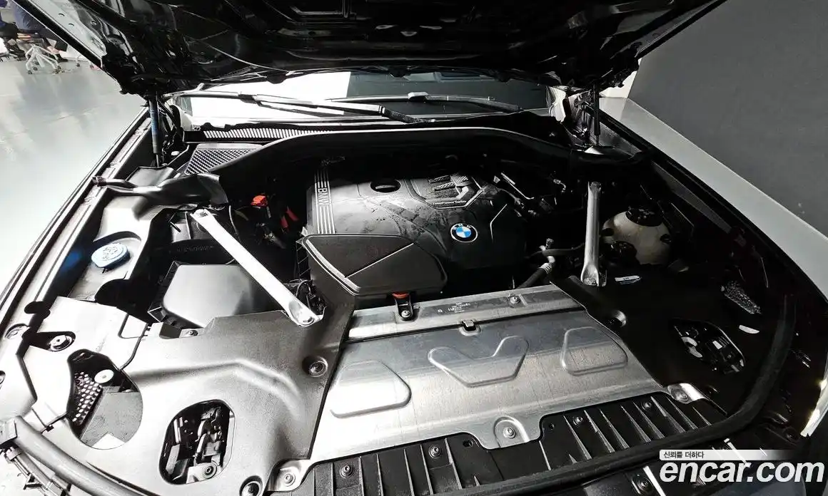 BMW X4 2024 2.0 автомат (гидро), фото 6