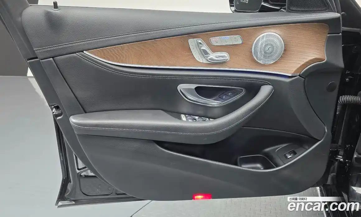 Mercedes-Benz E-Class 2020 2.0 автомат (гидро), фото 14