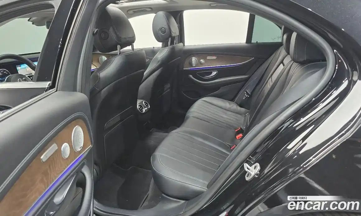 Mercedes-Benz E-Class 2020 2.0 автомат (гидро), фото 17