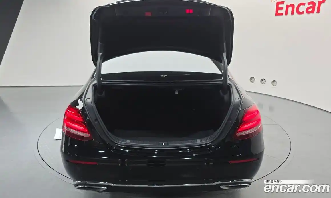 Mercedes-Benz E-Class 2020 2.0 автомат (гидро), фото 27