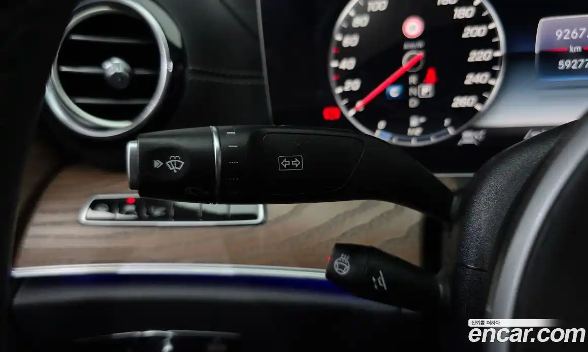Mercedes-Benz E-Class 2020 2.0 автомат (гидро), фото 35