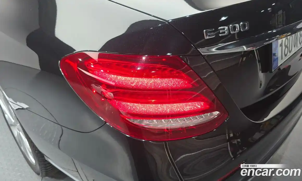 Mercedes-Benz E-Class 2020 2.0 автомат (гидро), фото 9