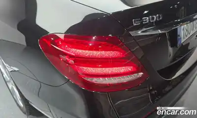 Mercedes-Benz E-Class 2020 2.0 автомат (гидро), миниатюра 9