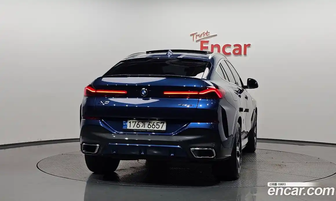 BMW X6 2023 3.0 автомат (гидро), фото 3
