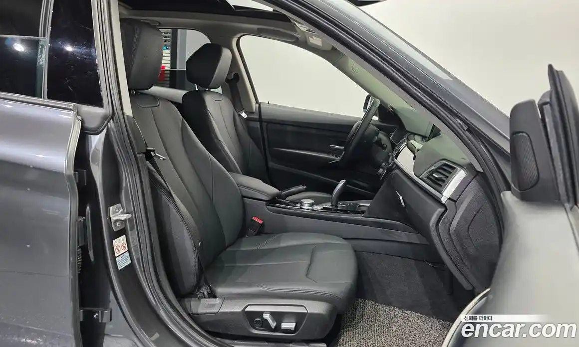 BMW 3 серия 2018 2.0 автомат (гидро), фото 17