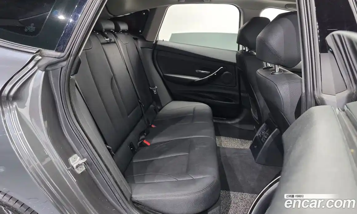 BMW 3 серия 2018 2.0 автомат (гидро), фото 18