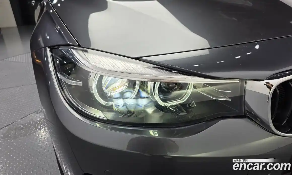 BMW 3 серия 2018 2.0 автомат (гидро), фото 8