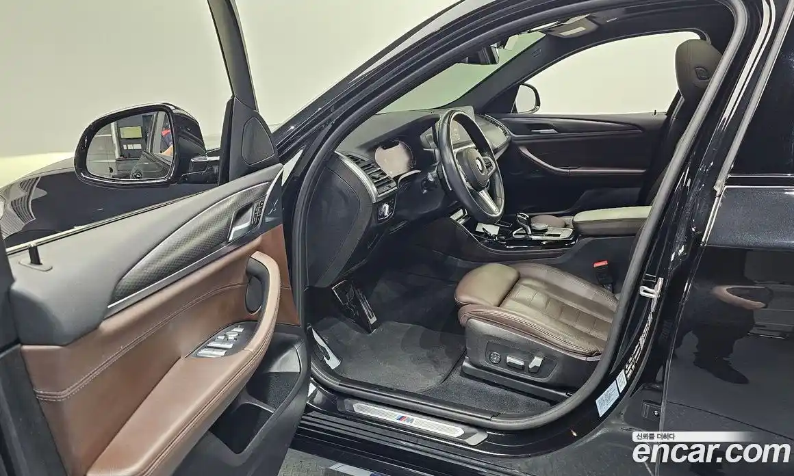 BMW X4 2023 2.0 автомат (гидро), фото 13