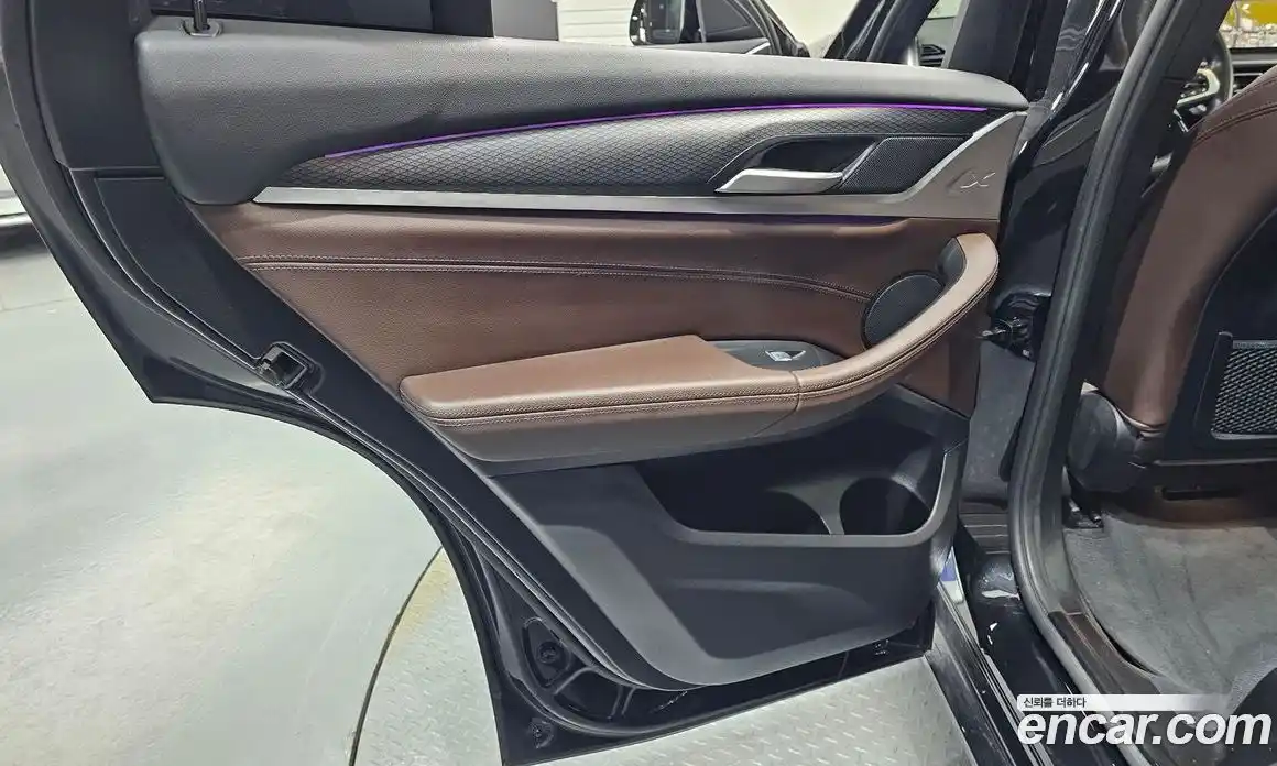 BMW X4 2023 2.0 автомат (гидро), фото 15