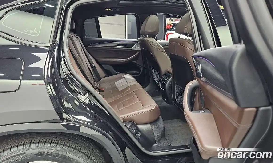 BMW X4 2023 2.0 автомат (гидро), фото 18