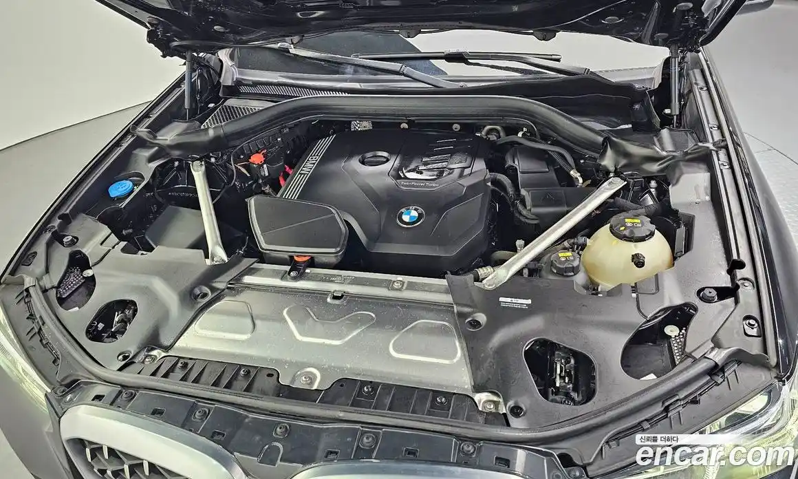 BMW X4 2023 2.0 автомат (гидро), фото 6