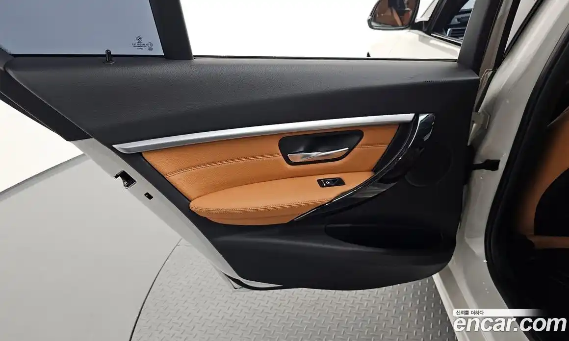 BMW 3 серия 2018 2.0 автомат (гидро), фото 15