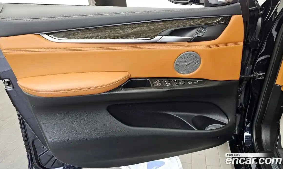 BMW X6 2018 3.0 автомат (гидро), фото 14
