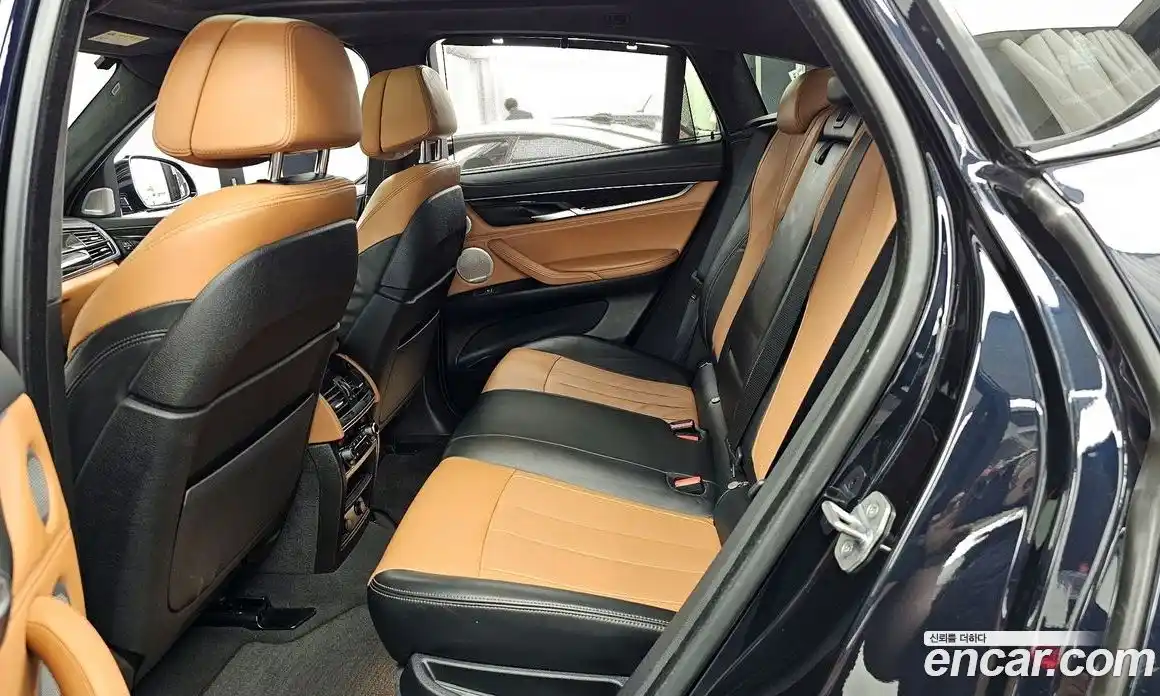 BMW X6 2018 3.0 автомат (гидро), фото 16