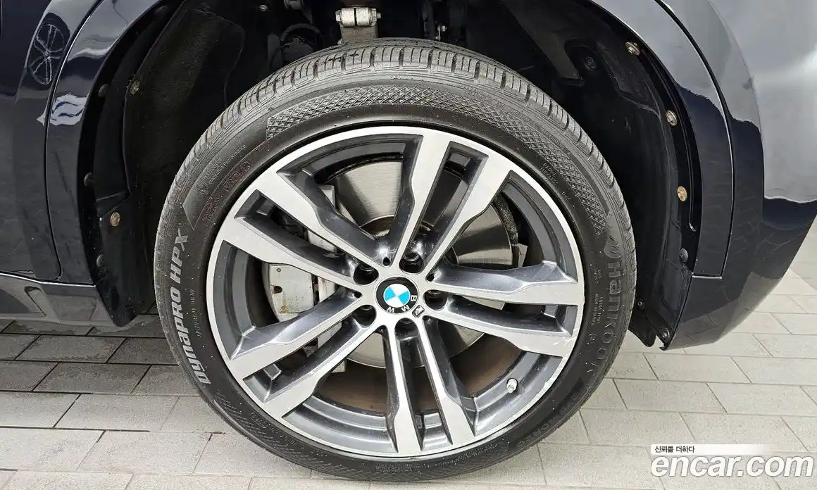 BMW X6 2018 3.0 автомат (гидро), фото 7