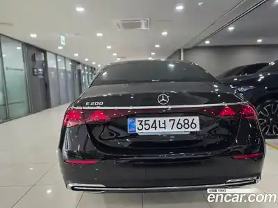 Mercedes-Benz E-Class 2025 2.0 автомат (гидро), миниатюра 4