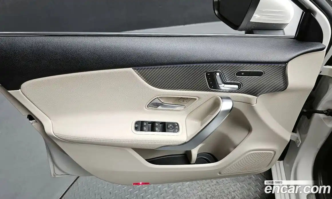 Mercedes-Benz A-Class 2024 2.0 гидро, фото 14 Mercedes-Benz A-Class 2024 2.0 гидро, фото 14