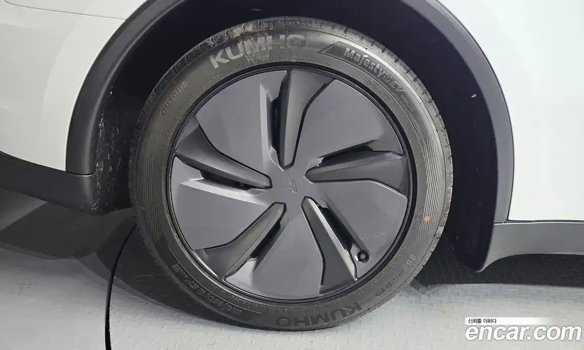 Tesla Model Y 2025 0.2 гидро, фото 5