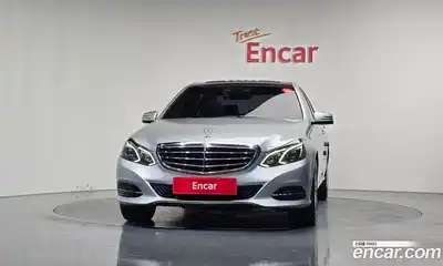 Mercedes-Benz E-Class 2013 3.5 автомат (гидро), миниатюра 3