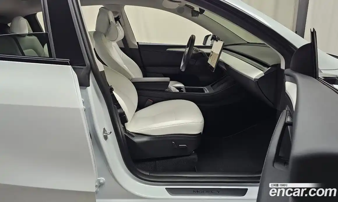 Tesla Model Y 2024 0.2 гидро, фото 11