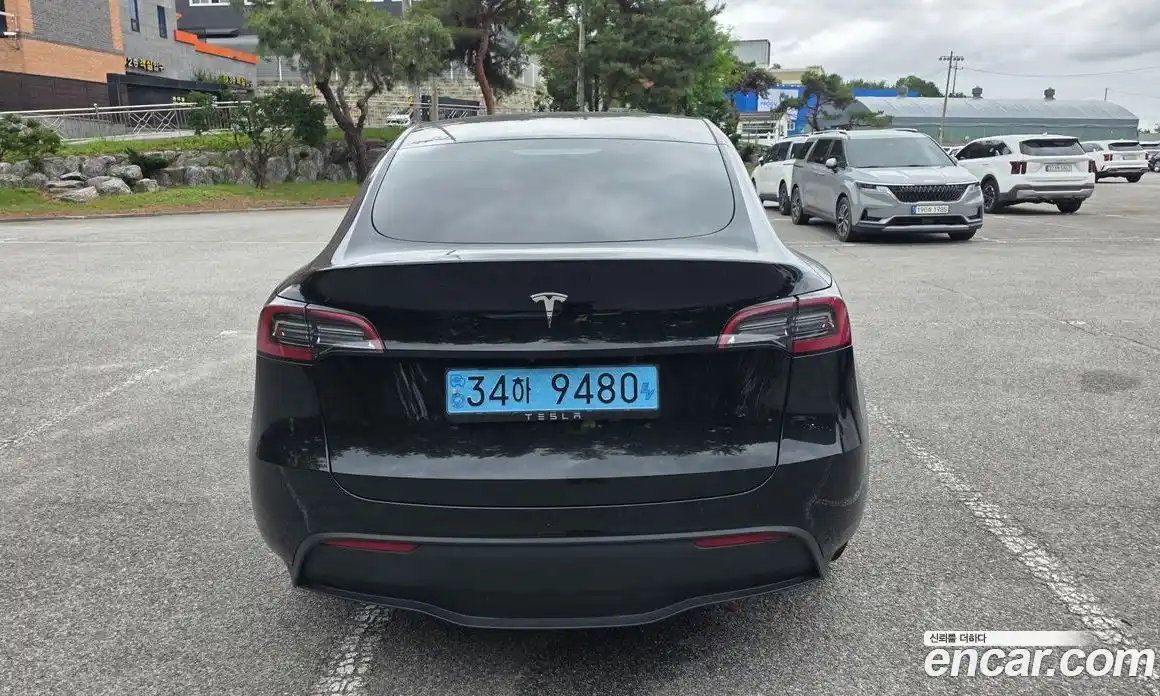 Tesla Model Y 2023 0.4 гидро, фото 4