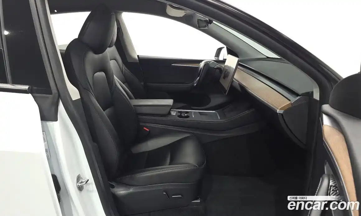 Tesla Model Y 2023 0.2 гидро, фото 12